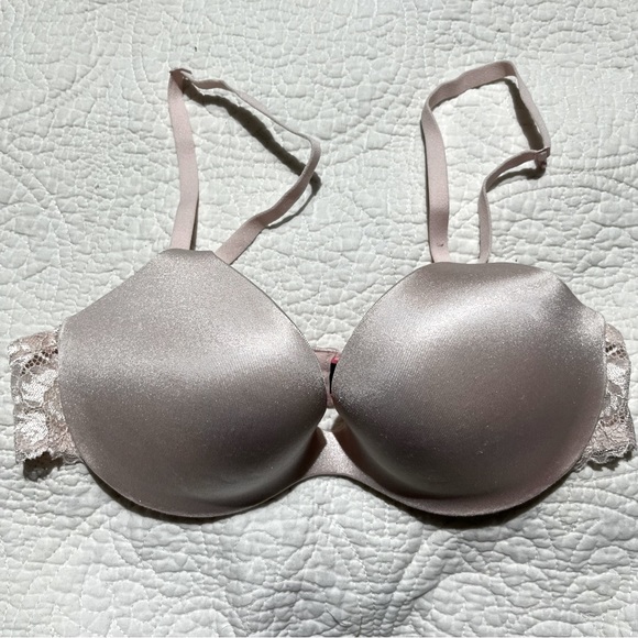 La Senza body kiss push up cream lace bra size 32B